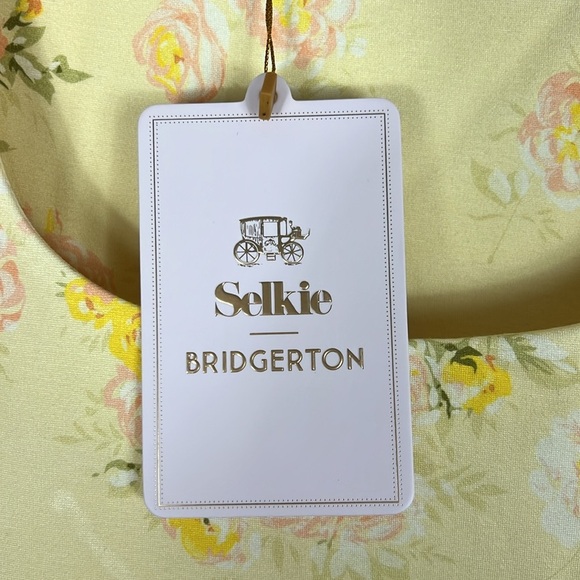 Selkie X Bridgerton Penelope Heiress Gown - Picture 7 of 12